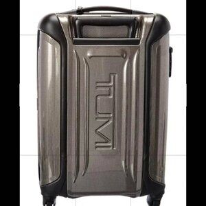 NWT Tumi International Hardshell Carry-on Spinner Luggage Suitcase In Champagne